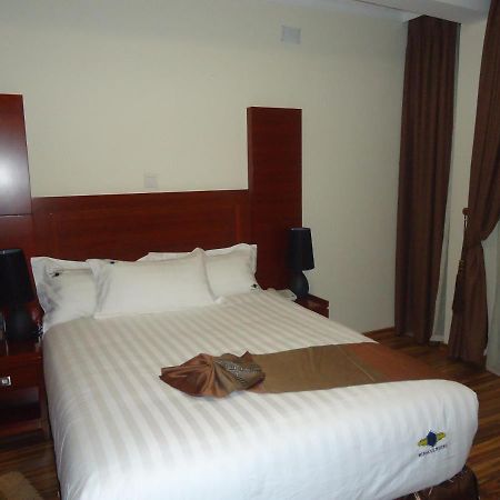 Miracle Hotel Addis Ababa Bagian luar foto